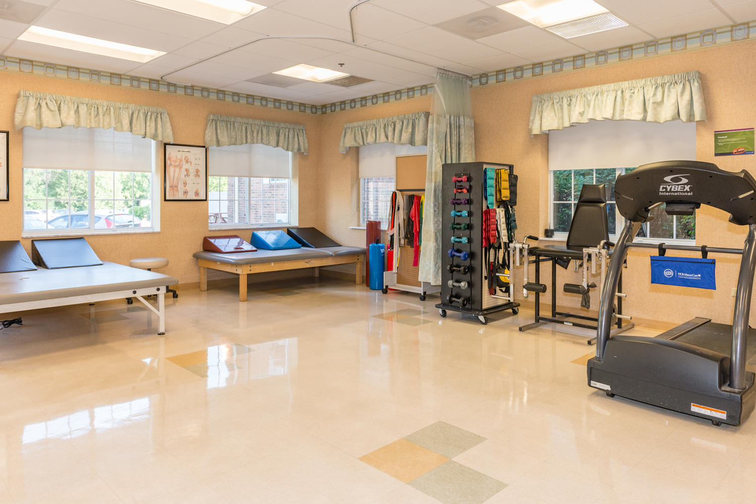 manorcare health services large 005 rehab gym 14992151000 72dpi